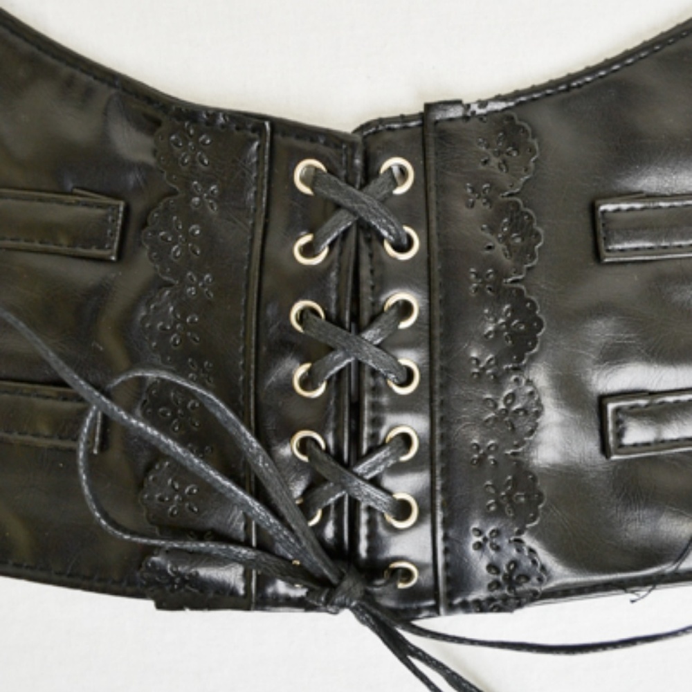 LAST 2✨Leatherette bustier - Picture 2 of 4